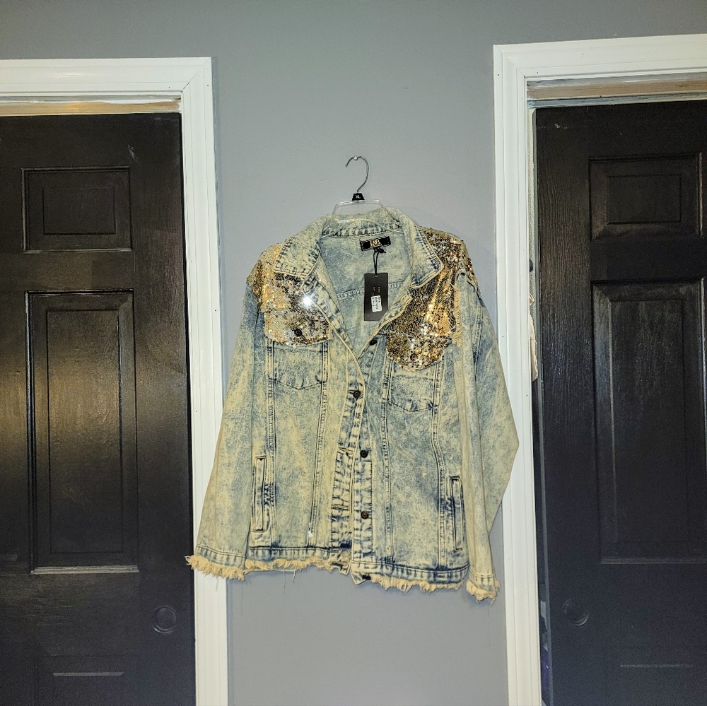 L&B Acid Washed Jean Jacket With Silver Sequins. Size Large.